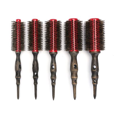 Achieve Sleek and Smooth Hair with the Magic Twist Comb.